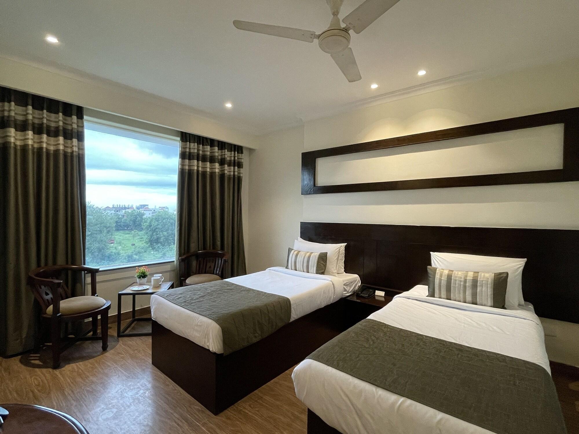 Hotel Royale Residency Agra  Buitenkant foto