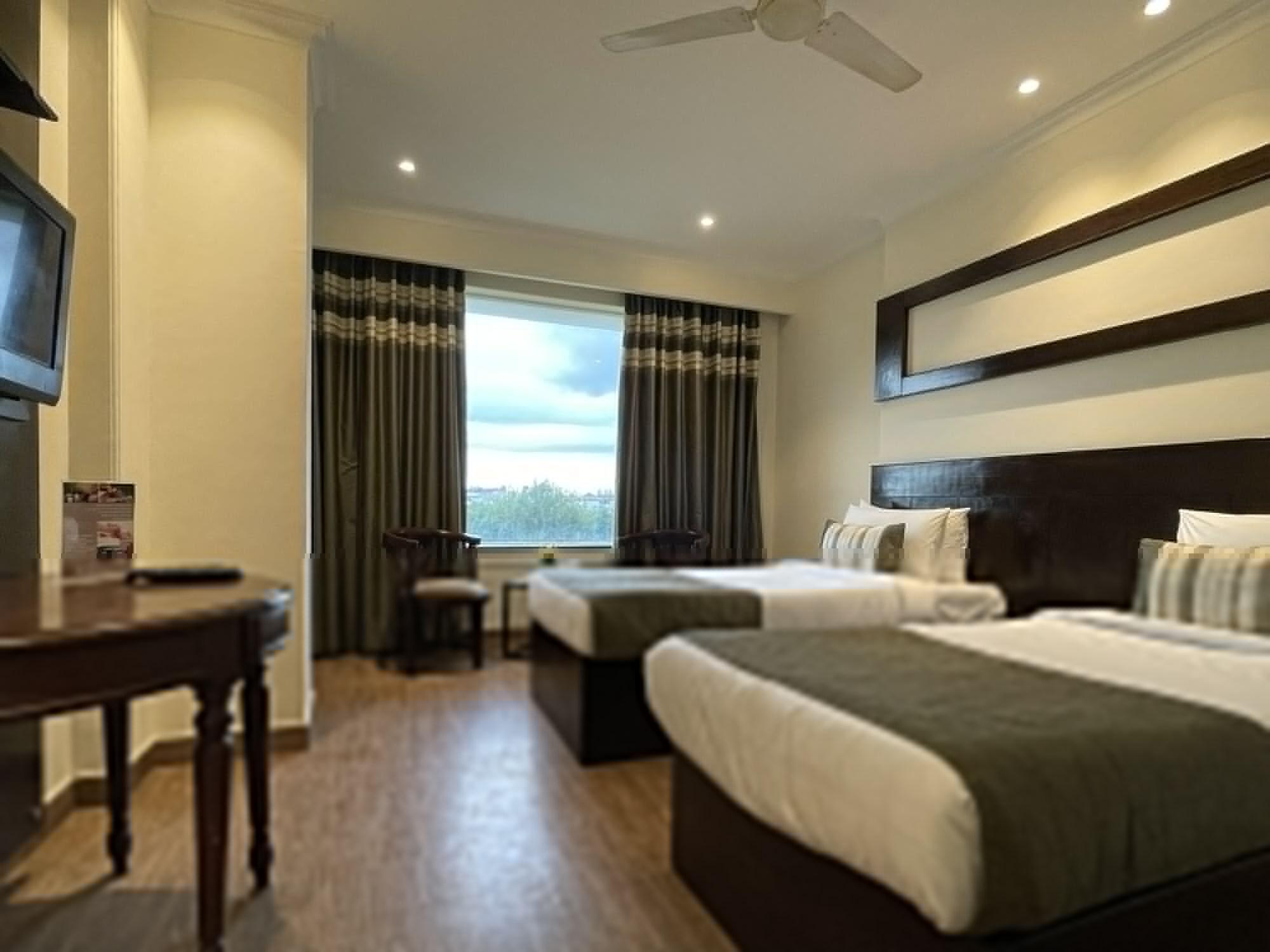 Hotel Royale Residency Agra  Buitenkant foto