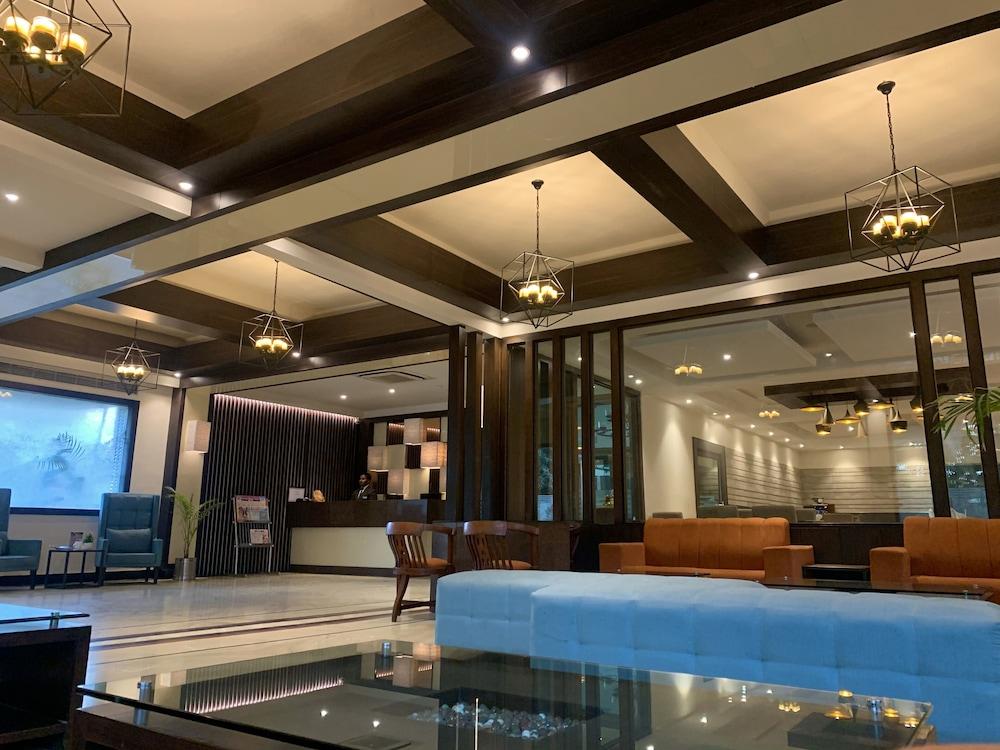 Hotel Royale Residency Agra  Buitenkant foto