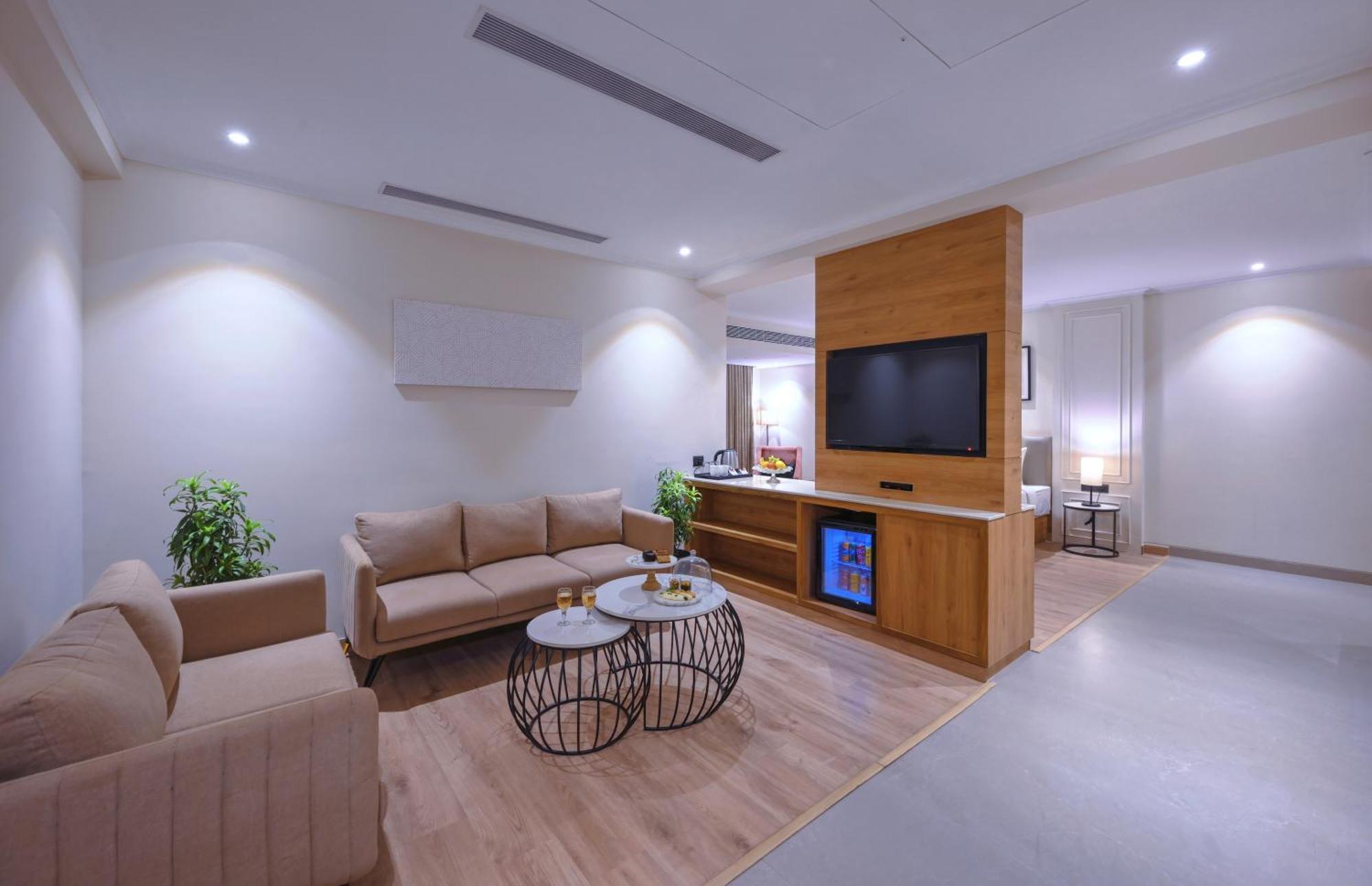 Hotel Royale Residency Agra  Buitenkant foto