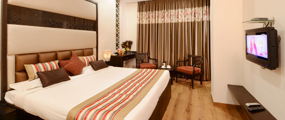 Hotel Royale Residency Agra  Buitenkant foto